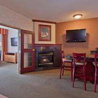 Holiday Inn Express Calgary South 