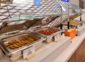 Holiday Inn Express Hotel & Suites Tampa-Rocky Point Island 