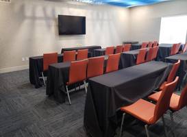 Holiday Inn Express Tampa North Telecom Park 