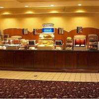 Holiday Inn Express & Suites Buffalo Airport 