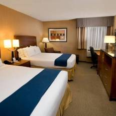 Holiday Inn Express Fairfax-Arlington Boulevard 