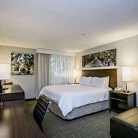 Holiday Inn Fresno Airport 