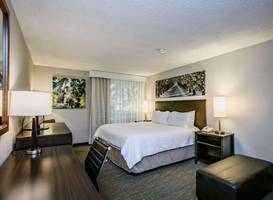 Holiday Inn Fresno Airport 