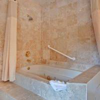 Holiday Inn Laguna Beach 