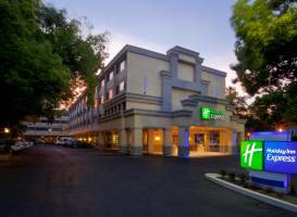 Holiday Inn Express Sacramento Convention Center 