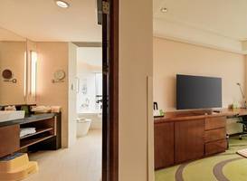 Holiday Inn Qingdao City Center