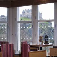 Premier Inn Edinburgh Princes Street 