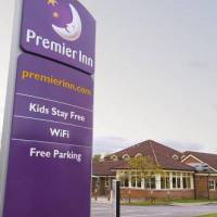 Premier Inn Warrington (A49, M62 J9) 