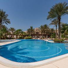 The Diplomat Radisson Blu Hotel Residence & Spa 