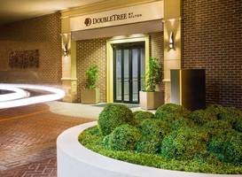DoubleTree by Hilton Historic Savannah 
