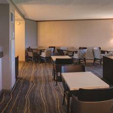 DoubleTree by Hilton Tulsa at Warren Place 