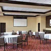 Four Points by Sheraton Edmonton Gateway 