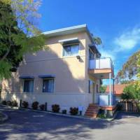 Best Western Travellers Motor Village