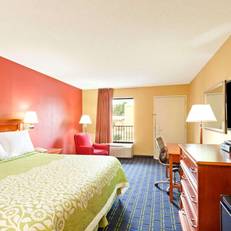 Days Inn Memphis - I 40 and Sycamore View 