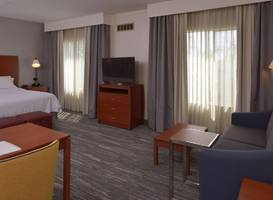 Hampton Inn and Suites Bakersfield North-Airport 