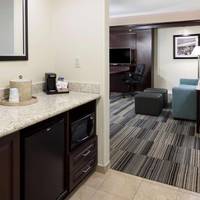 Hampton Inn & Suites Omaha-Downtown 