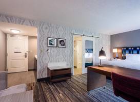Hampton Inn & Suites Herndon-Reston 
