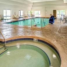 Crowne Plaza Hotel Milwaukee Airport 