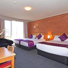 Comfort Inn Main Lead