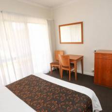 Comfort Inn Deakin Palms