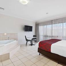 Comfort Inn Deakin Palms