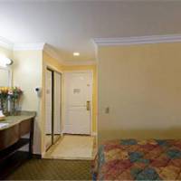 Best Western - Harbour Inn & Suites 