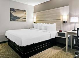 Best Western Oasis Inn & Suites 