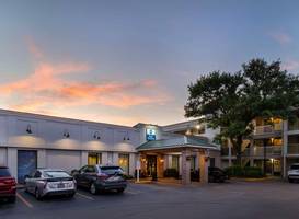 Best Western Plus Savannah Historic District 