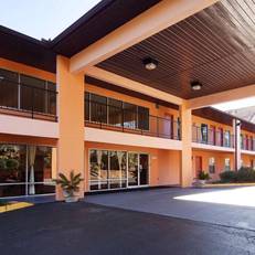 Best Western Pride Inn & Suites 
