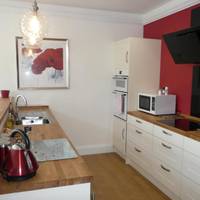 Avenue Park Guest House 