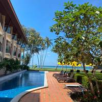 Lanta Pura Beach Resort 