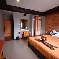 The Palm Delight Lodge 