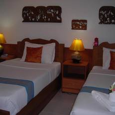 Ngamta Hotel 