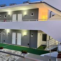 Family House Studios Apartments 