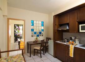 Trefon Apartment Hotel 