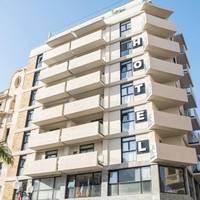 Hotel Adonis Capital 