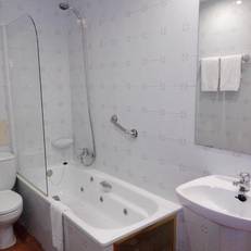 Apartamentos Serrano 