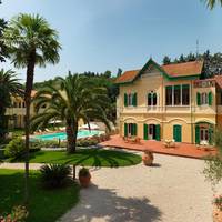 Villa Rosella Resort 