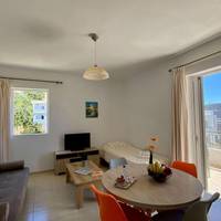 Manolis Apartments 