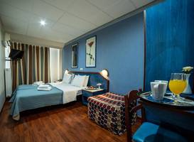 Argo Hotel Piraeus 