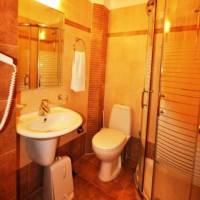 Saronis Hotel 