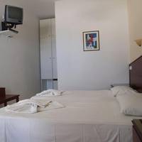 Elpis Rooms 