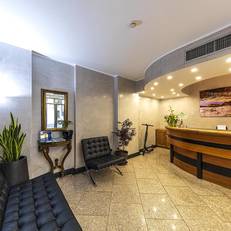 Intra Hotel 