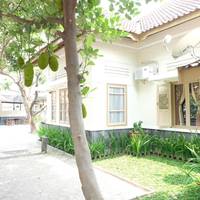 Ndalem Suratin Guesthouse 