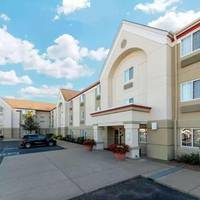 Candlewood Suites Wichita-Northeast 