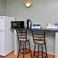 Surfside Oceanfront Inn & Suites 