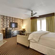 3 Peaks Resort & Beach Club 