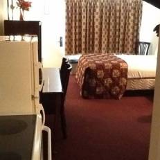 Royal Clipper Inn & Suites 