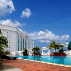 Berjaya Waterfront Hotel 