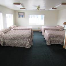 Yellowstone Country Inn 